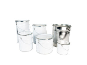 Pails with lid and clamp ring in white and gray