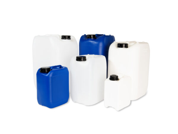 Stackable jerrycans in different sizes